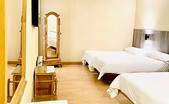 Hotel Madrid Rio Екстер'єр фото