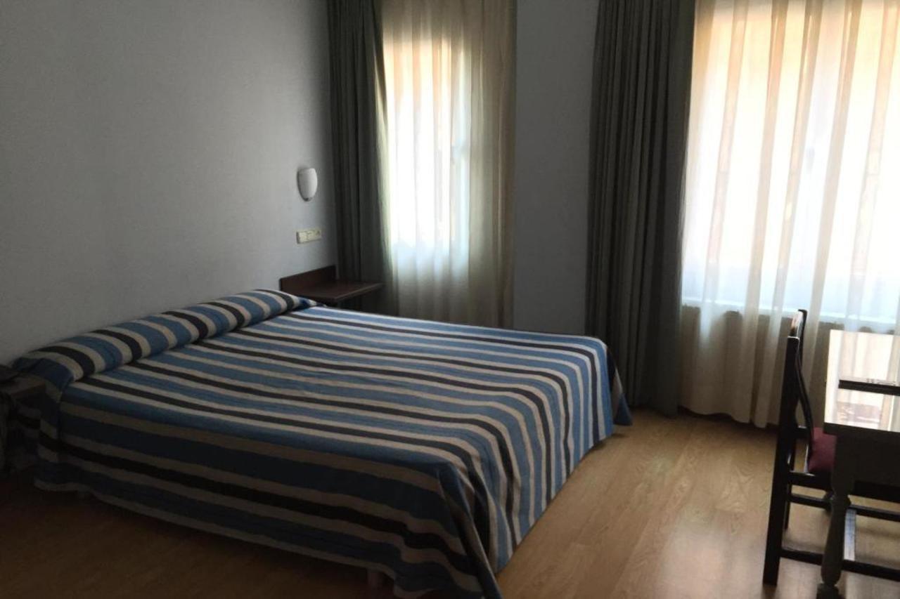 Hotel Madrid Rio Екстер'єр фото