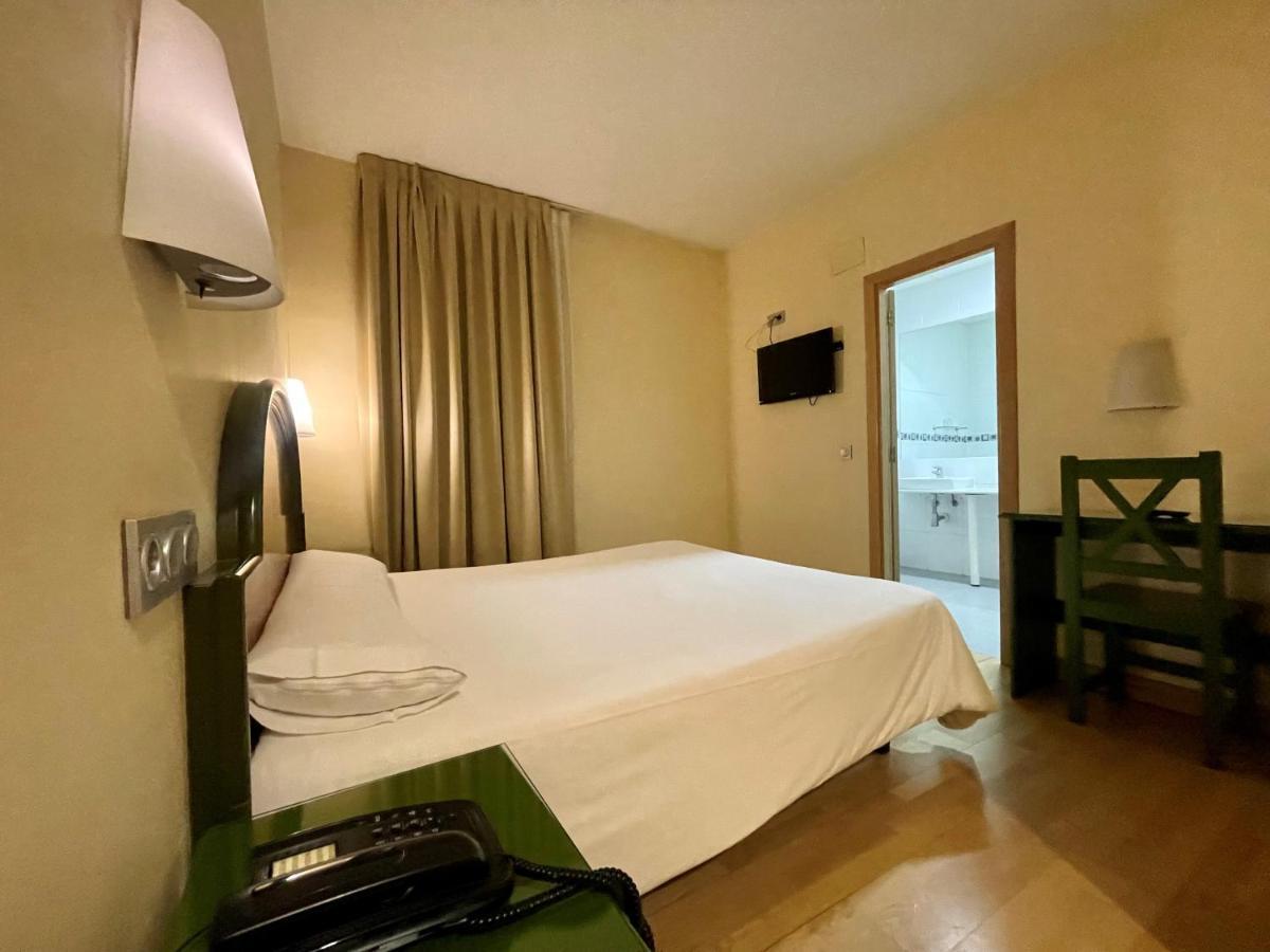 Hotel Madrid Rio Екстер'єр фото