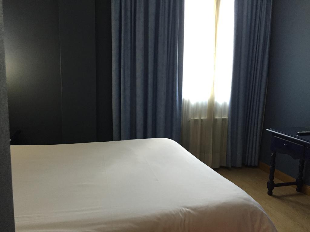 Hotel Madrid Rio Екстер'єр фото