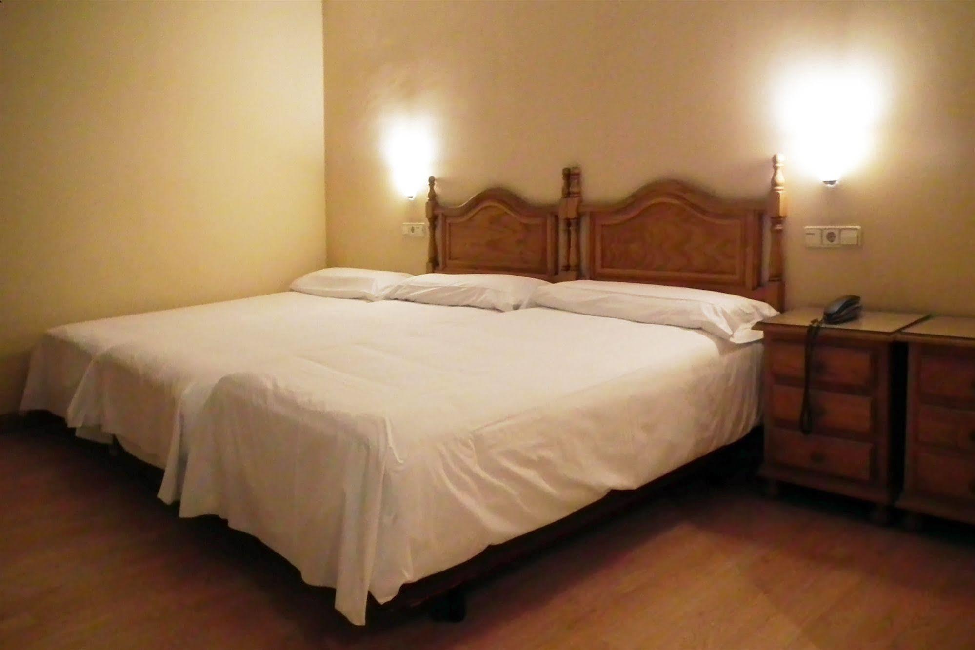 Hotel Madrid Rio Екстер'єр фото
